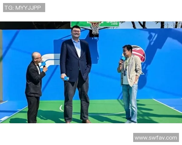 范志毅与姚明重聚回忆往昔共同奋斗的青春岁月与体育精神