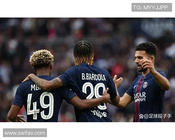 足总杯激战巴黎圣日耳曼大胜AC米兰6比2补时进球点燃全场激情