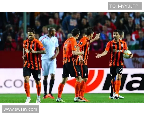 欧联杯巴萨大胜利物浦神奇扑救点燃全场激情与转会传闻交织