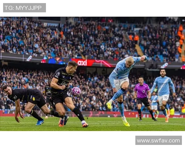 欧联杯焦点战曼城与巴萨激战成平局帽子戏法瞬间引发全场热烈反响